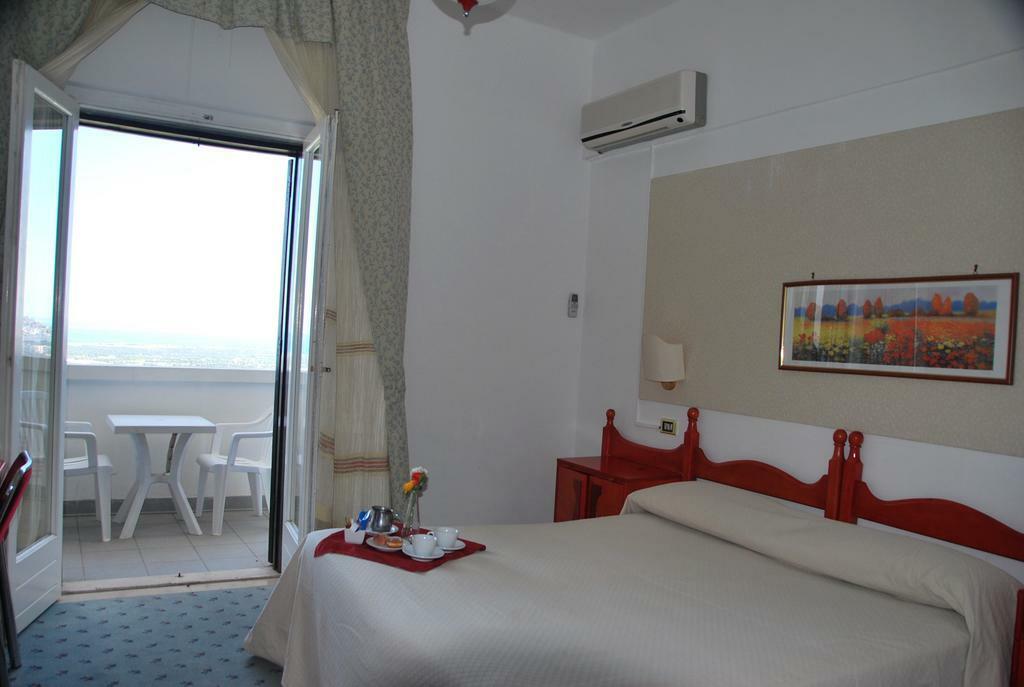 Hotel Incanto Остуни Экстерьер фото